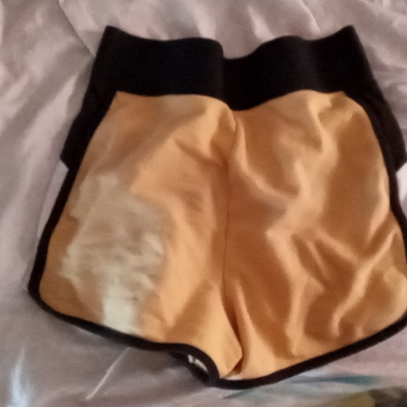 Shorts - Picture 2 of 2